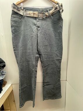 Mudd Women’s Boot Cut Jeans in Faded Gray with Plaid Belt vintage Y2K
